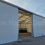 Priestranný interiér skladovej haly na prenájom na Slovensku